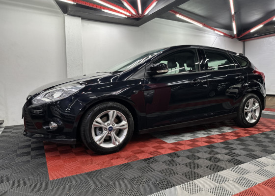 Ford Focus 1.6 S/SE/SE Plus Flex 8V/16V  5p 2014 Flex