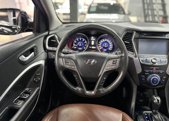 Hyundai Grand Santa Fé  3.3 V6 4X4 7 LUGARES 2016 Gasolina