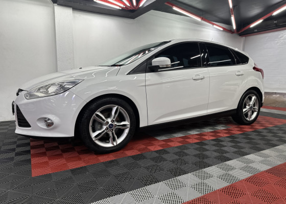 Ford Focus 2.0 16V/SE/SE Plus Flex 5p Aut. 2014 Flex