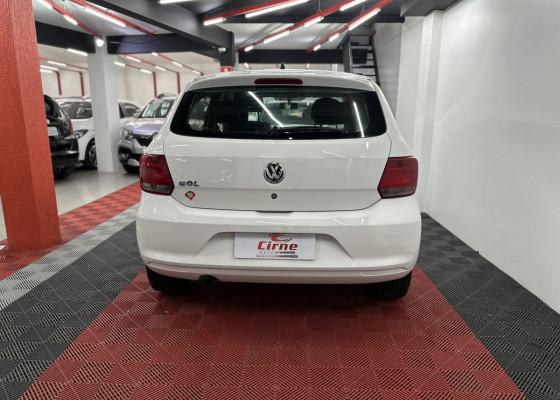 VW - VolksWagen Gol (novo) 1.0 Mi Total Flex 8V 4p 2014 Flex