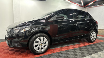 GM - Chevrolet ONIX HATCH ADVANTAGE 1.4 8V Flex 5p Aut. 2018 Flex