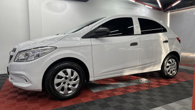 GM - Chevrolet ONIX HATCH LS 1.0 8V FlexPower 5p Mec. 2015 Flex