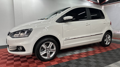 VW - VolksWagen Fox Highline I MOTION 1.6 Flex 16V 5p 2016 Flex