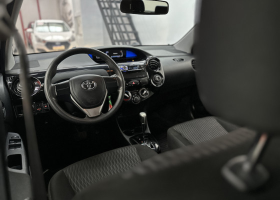 Toyota ETIOS X Sedan 1.5 Flex 16V 4p Aut. 2018 Flex