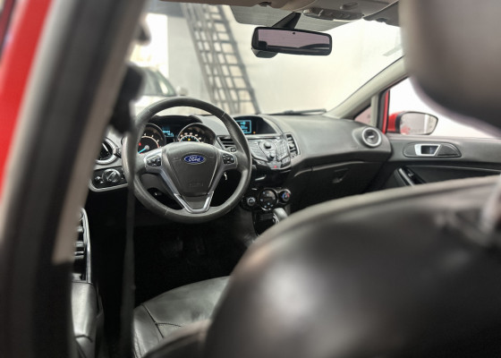 Ford Fiesta TIT./TIT.Plus 1.6 16V Flex Aut. 2015 Flex