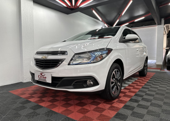 GM - Chevrolet ONIX HATCH LTZ 1.4 8V FlexPower 5p Aut. 2014 Flex