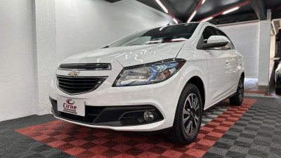 GM - Chevrolet ONIX HATCH LTZ 1.4 8V FlexPower 5p Aut. 2014 Flex