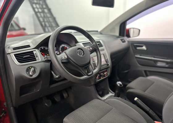 VW - VolksWagen Fox Connect 1.6 Flex 8V 5p 2018 Flex