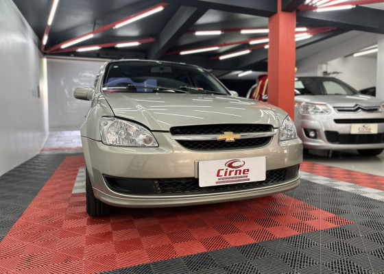 GM - Chevrolet Classic Life/LS 1.0 VHC FlexP. 4p 2011 Flex