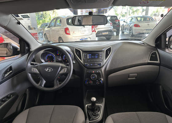 Hyundai HB20S Unique 1.0 Flex 12V Mec. 2019 Flex