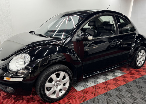 VW - VolksWagen New Beetle 2.0 Mi Mec./Aut. 2009 Gás