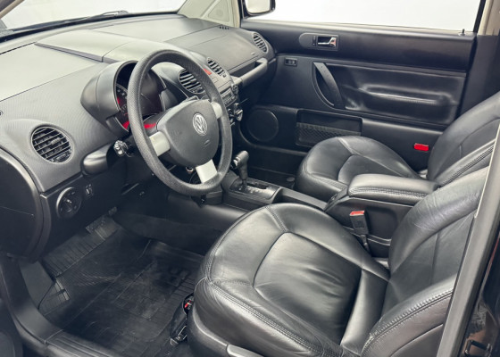 VW - VolksWagen New Beetle 2.0 Mi Mec./Aut. 2009 Gás