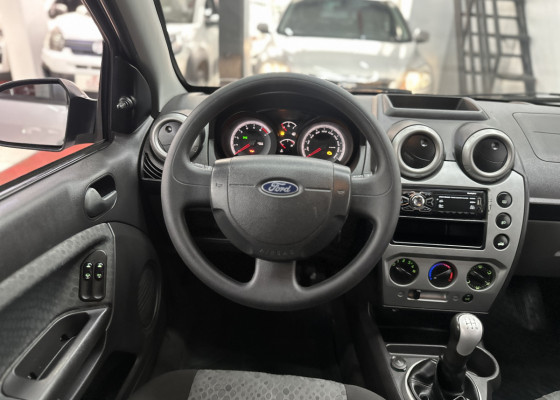 Ford Fiesta SE 1.0 8V Flex 5p 2014 Flex