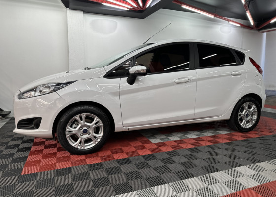 Ford Fiesta 1.6 16V Flex Aut. 5p 2016 Flex