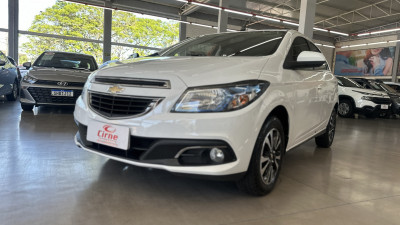 GM - Chevrolet ONIX HATCH LTZ 1.4 8V FlexPower 5p Mec. 2015 Flex