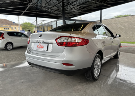 Renault FLUENCE Sed. Dynamique 2.0 16V FLEX Aut. 2018 Flex