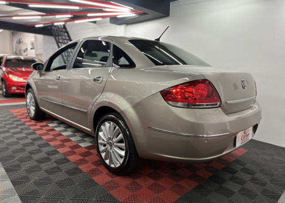 Fiat LINEA ABSOLUTE 1.9/1.8 Flex Dualogic 4p 2012 Flex