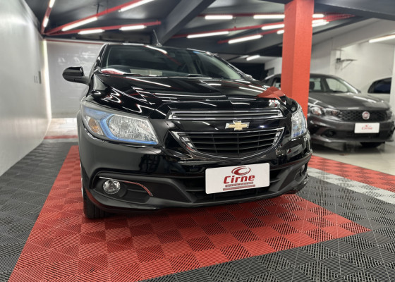 GM - Chevrolet ONIX HATCH LT 1.4 8V FlexPower 5p Mec. 2015 Flex