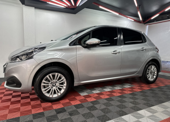 Peugeot 208 Active 1.2 Flex 12V 5p Mec. 2020 Flex