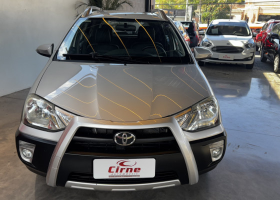 Toyota ETIOS CROSS 1.5 Flex 16V 5p Mec. 2015 Flex