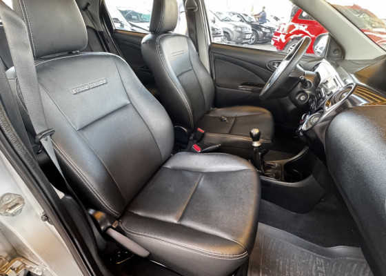 Toyota ETIOS CROSS 1.5 Flex 16V 5p Mec. 2015 Flex