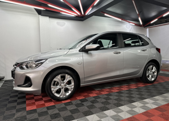 GM - Chevrolet ONIX HATCH LTZ 1.0 12V TB Flex 5p Mec. 2023 Flex