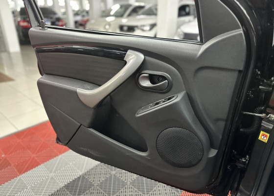 Renault SANDERO Privilège Hi-Flex 1.6 16V 5p Aut 2012 Flex