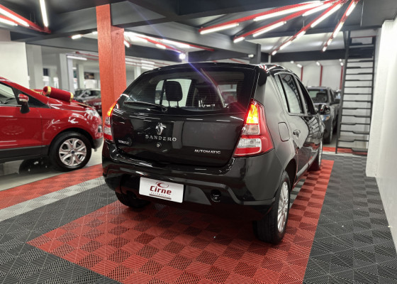 Renault SANDERO Privilège Hi-Flex 1.6 16V 5p Aut 2012 Flex