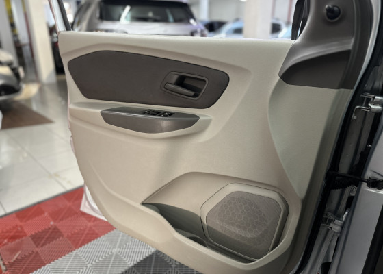 GM - Chevrolet SPIN LT 1.8 8V Econo.Flex 5p Mec. 2013 Flex