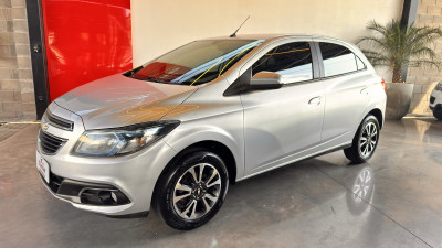 GM - Chevrolet ONIX HATCH LTZ 1.4 8V FlexPower 5p Aut. 2016 Flex
