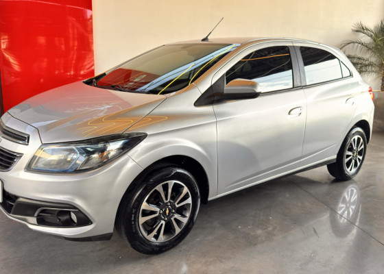 GM - Chevrolet ONIX HATCH LTZ 1.4 8V FlexPower 5p Aut. 2016 Flex