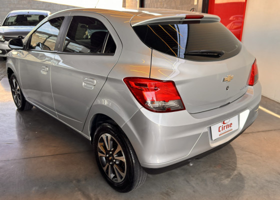 GM - Chevrolet ONIX HATCH LTZ 1.4 8V FlexPower 5p Aut. 2016 Flex