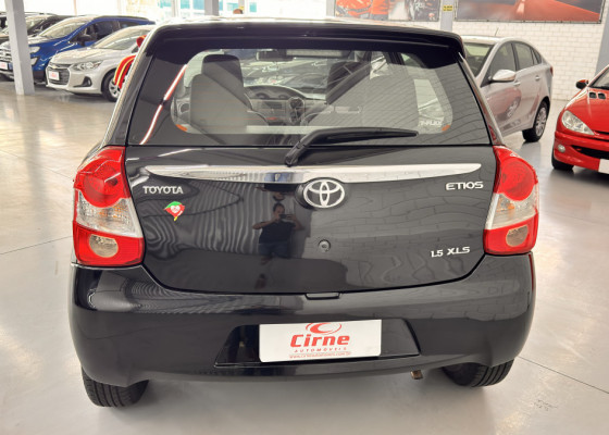 Toyota ETIOS XLS 1.5 Flex 16V 5p Mec. 2013 Flex