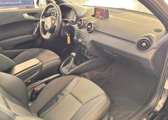 Audi A1 1.4 TFSI 122cv S-tronic 3p 2013 Gasolina
