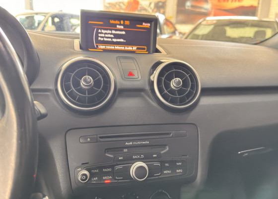 Audi A1 1.4 TFSI 122cv S-tronic 3p 2013 Gasolina