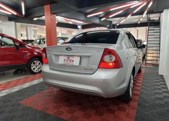 Ford Focus Sedan 2.0 16V/2.0 16V Flex 4p Aut. 2013 Flex