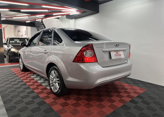 Ford Focus Sedan 2.0 16V/2.0 16V Flex 4p Aut. 2013 Flex