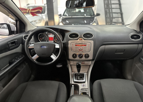 Ford Focus Sedan 2.0 16V/2.0 16V Flex 4p Aut. 2013 Flex