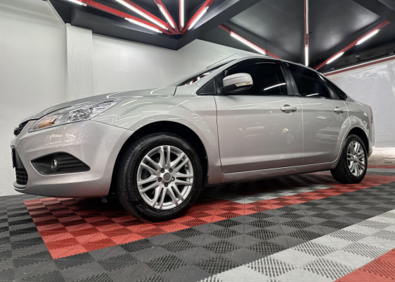 Ford Focus Sedan 2.0 16V/2.0 16V Flex 4p Aut. 2013 Flex