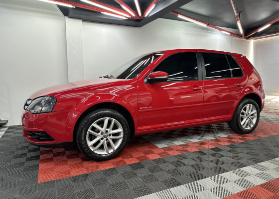 VW - VolksWagen Golf 1.6 Mi Total Flex 8V 4p 2014 Flex