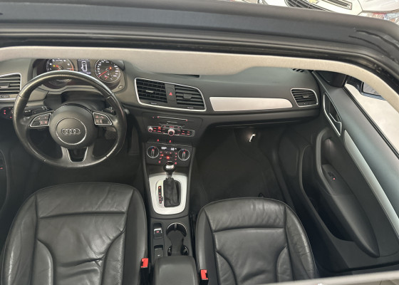 Audi Q3 1.4 TFSI/TFSI Flex S-tronic 5p 2016 Gasolina