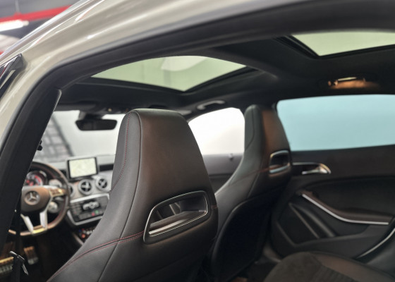 Mercedes-Benz GLA 250 Sport 2.0 TB 16V 4x2  211cv Aut. 2015 Gasolina