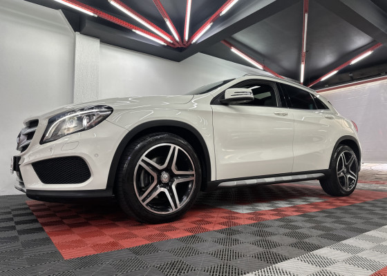 Mercedes-Benz GLA 250 Sport 2.0 TB 16V 4x2  211cv Aut. 2015 Gasolina