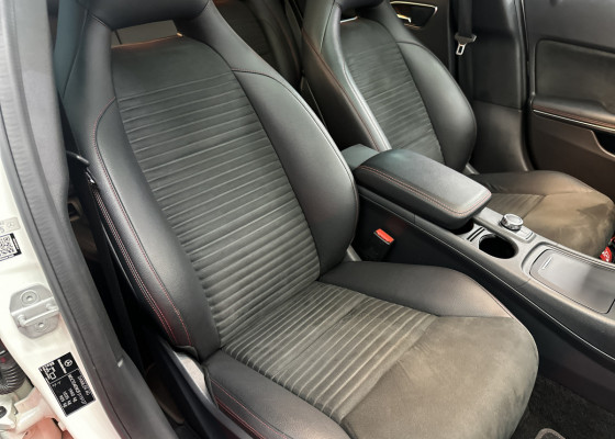 Mercedes-Benz GLA 250 Sport 2.0 TB 16V 4x2  211cv Aut. 2015 Gasolina