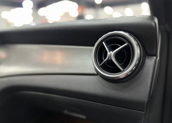 Mercedes-Benz GLA 250 Sport 2.0 TB 16V 4x2  211cv Aut. 2015 Gasolina