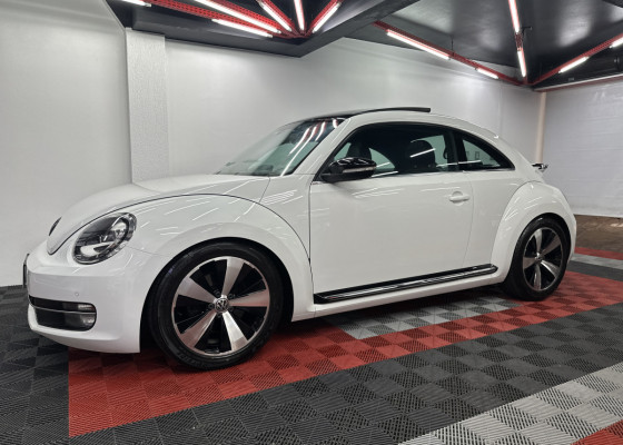 VW - VolksWagen Fusca 2.0 TSI 16V Aut. 2014 Flex
