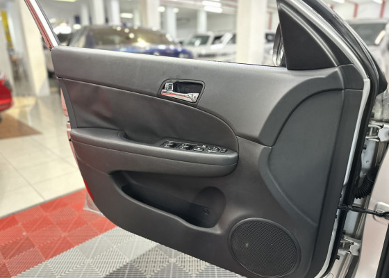 Hyundai i30 2.0 16V 145cv 5p Aut. 2011 Flex