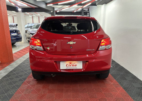 GM - Chevrolet ONIX HATCH LT 1.0 8V FlexPower 5p Mec. 2013 Flex