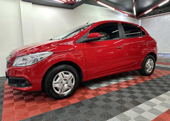 GM - Chevrolet ONIX HATCH LT 1.0 8V FlexPower 5p Mec. 2013 Flex