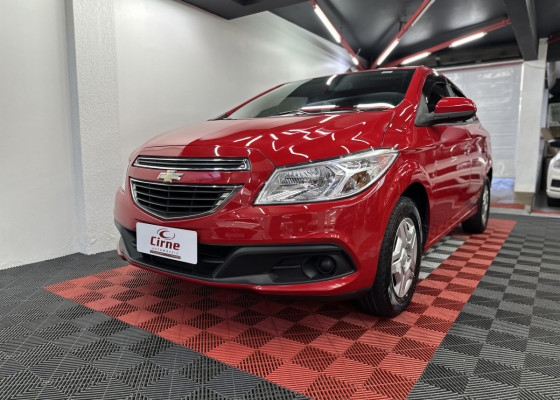 GM - Chevrolet ONIX HATCH LT 1.0 8V FlexPower 5p Mec. 2013 Flex
